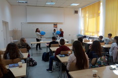 Warsztaty fizyczne - właściwości gazów