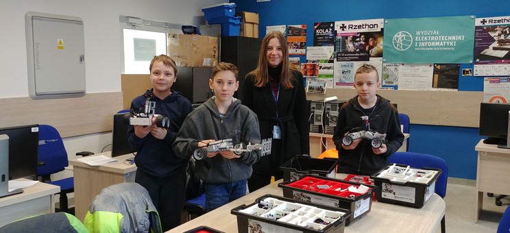 Warsztaty podstaw robotyki